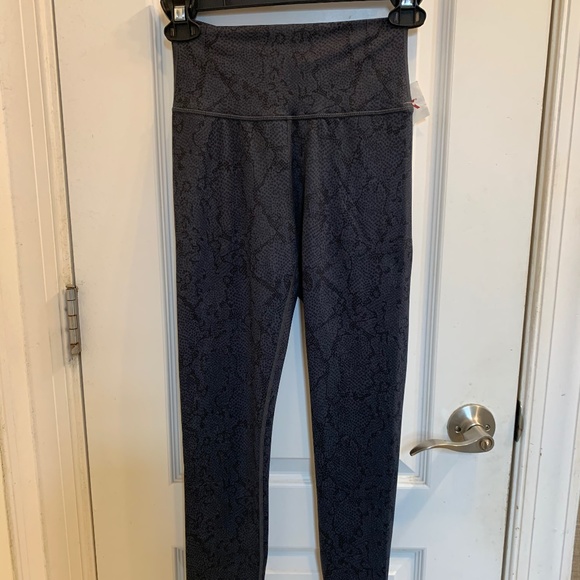 Allfenix python charcoal 7/8 legging - Picture 5 of 9